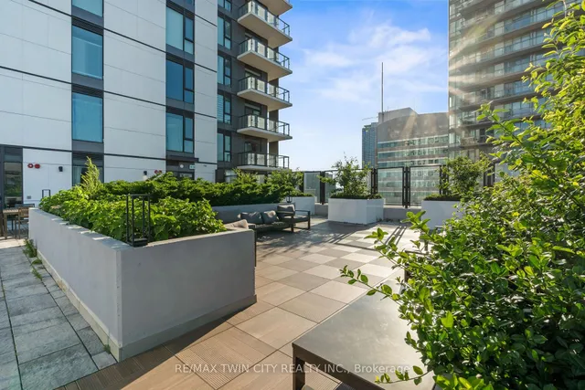 Additional image 26 of 55 Duke St Unit 228