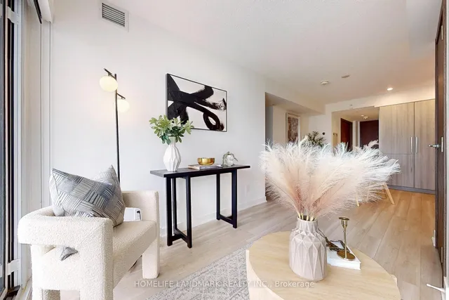 Additional image 12 of 17 Bathurst St Unit 2712