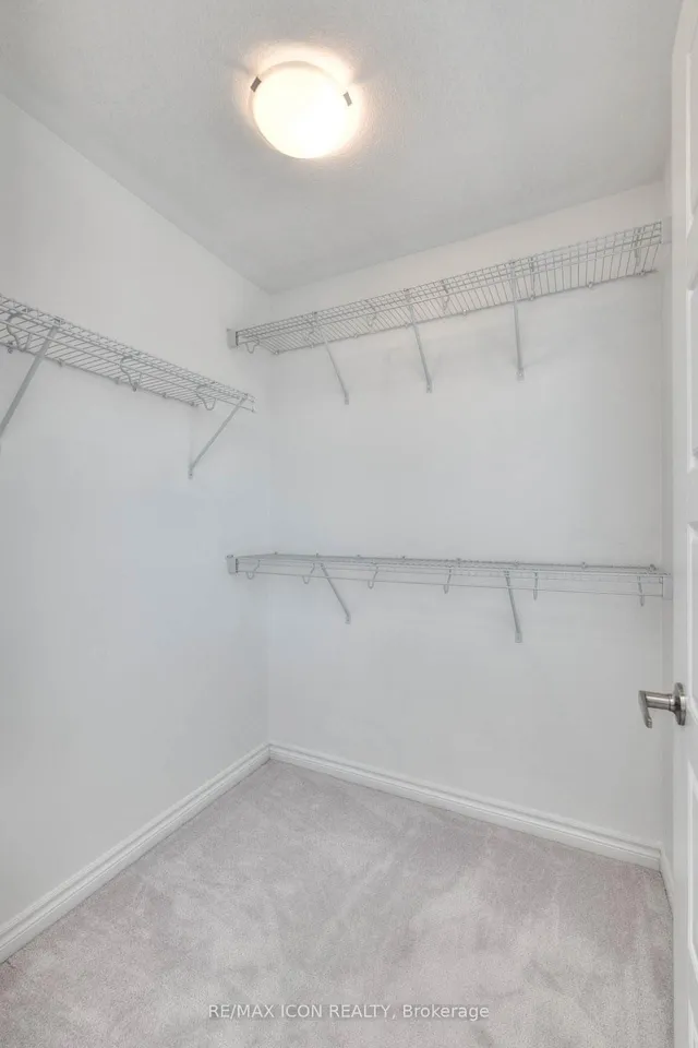 Additional image 26 of 22 Saxony St