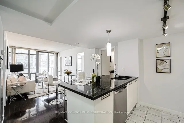 Additional image 6 of 38 Grenville St Unit 1909