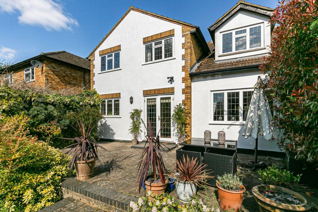 Additional image 20 of Pine Grove, Brookmans Park, AL9