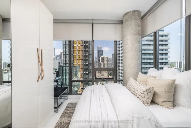 Additional image 15 of 33 Lombard St Unit 2106