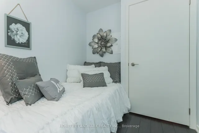 Additional image 22 of 36 Lisgar St Unit 812W