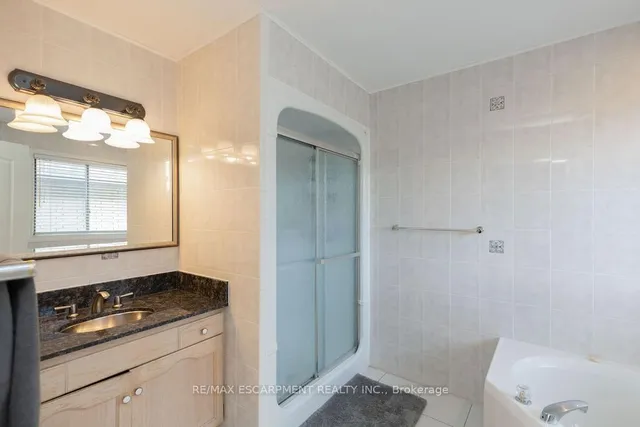 Additional image 19 of 10 Shadeland Cres