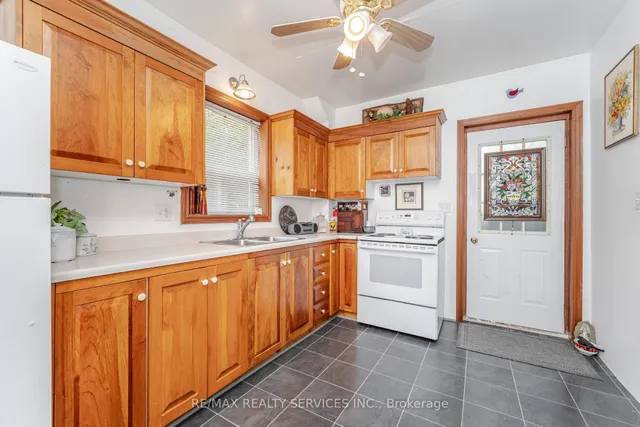 房产图片 9 - 24 Hillcrest Ave