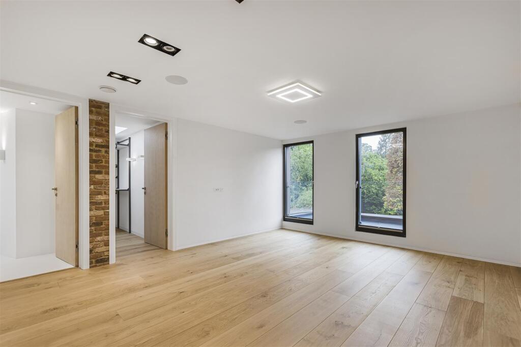 Additional image 11 of Pine Grove, Brookmans Park, Hatfield