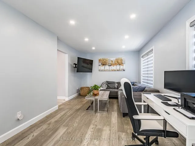 Additional image 12 of 52 Mozart Cres