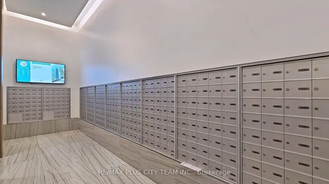 Additional image 40 of 100 Harbour St Unit 5406