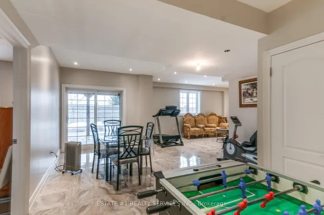 Additional image 32 of 4 Agincourt Circ