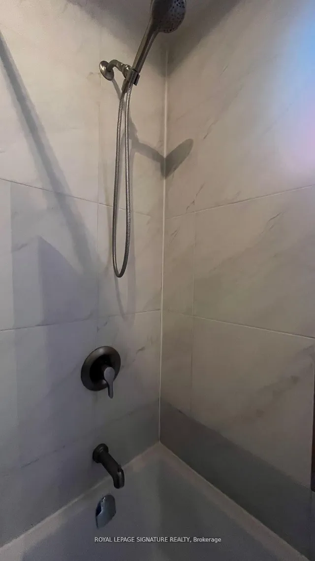 Additional image 25 of 102 Montrose Ave