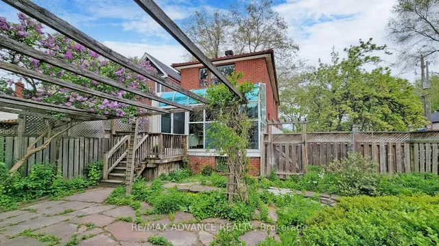 Additional image 41 of 108 Eaton Ave