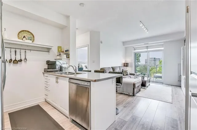 Additional image 8 of 125 Shoreview Pl Unit 514