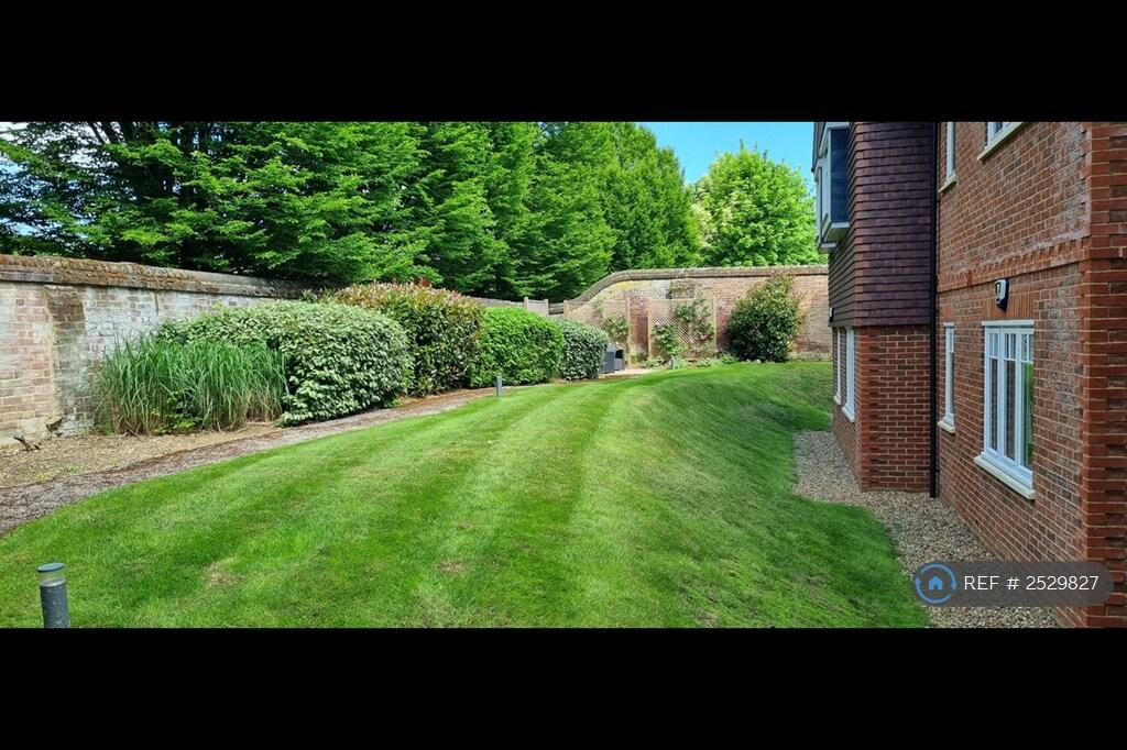 Additional image 19 of Bennets Lodge, Harpenden, AL5