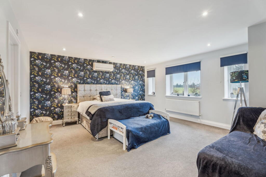 Additional image 12 of Gaddesden Lane, Redbourn, AL3 7AS