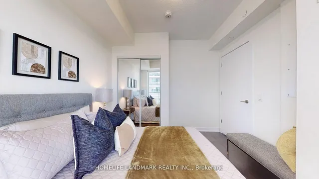 Additional image 20 of 2221 Yonge St Unit 3304