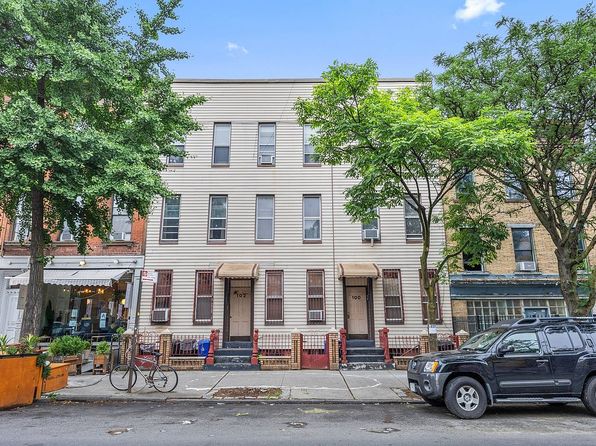 100 Roebling St, Brooklyn, NY 11211