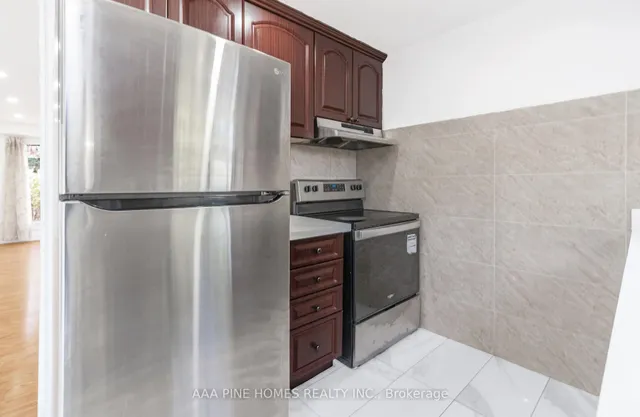 Additional image 16 of 59 Burkwood Cres