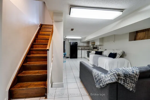 Additional image 28 of 1315 Lansdowne Ave