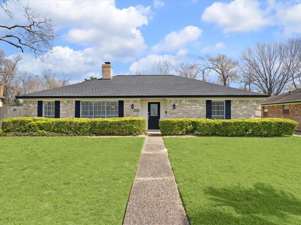 4530 T C Jester Blvd, Houston, TX 77018