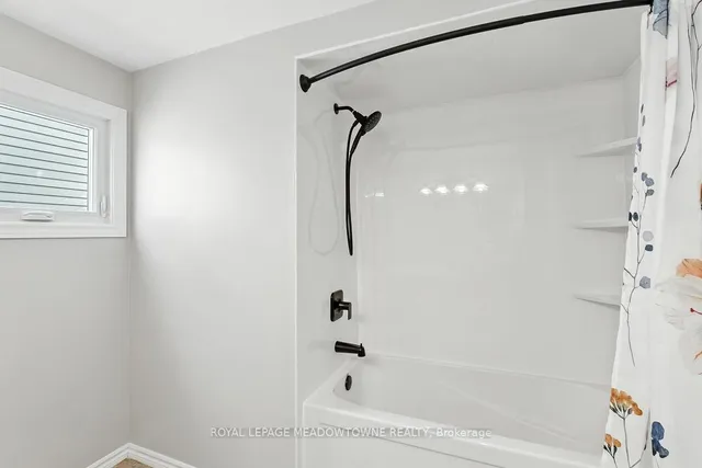 Additional image 29 of 3 Lyton Cres