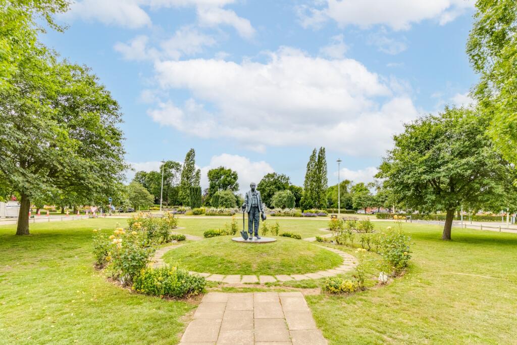 Additional image 14 of Guessens Road, Welwyn Garden City, Hertfordshire, AL8 6QA