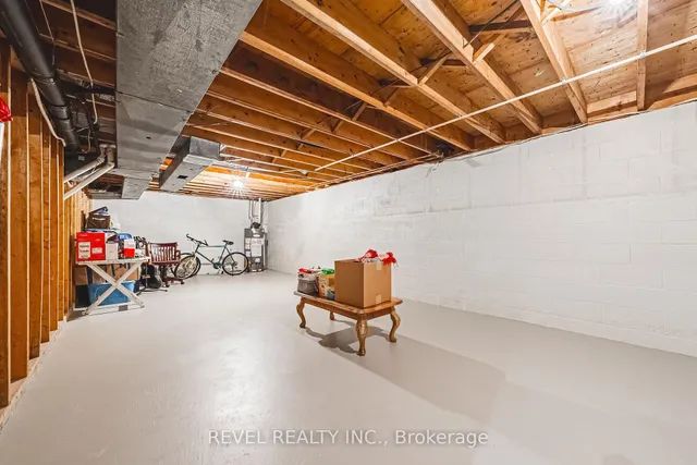 Additional image 36 of 116 Campbell Ave