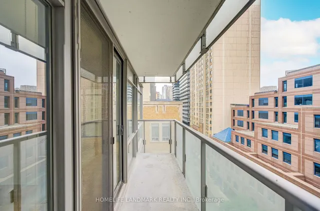 Additional image 25 of 38 Grenville St Unit 807