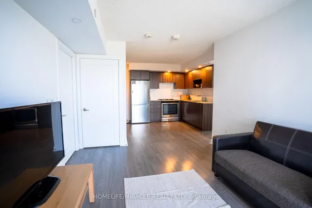 Additional image 18 of 225 Village Green Sq Unit 1708