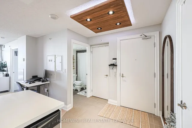 Additional image 8 of 800 Lawrence Ave Unit 1313