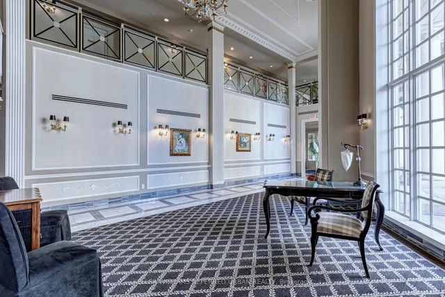 Additional image 10 of 2285 Lake Shore Blvd Unit 902