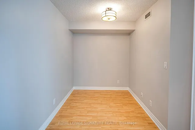 Additional image 11 of 212 Eglinton Ave Unit 402