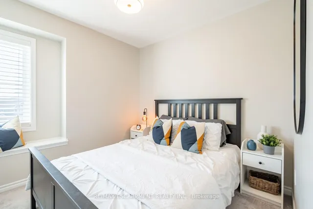 Additional image 31 of 230 Avonsyde Blvd Unit 15