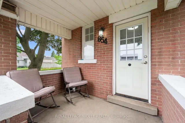 Additional image 4 of 854 Guelph St