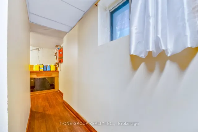 Additional image 26 of 221 Christie St