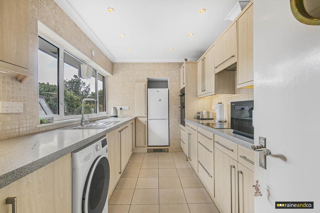 Additional image 27 of Chantry Lane, Hatfield