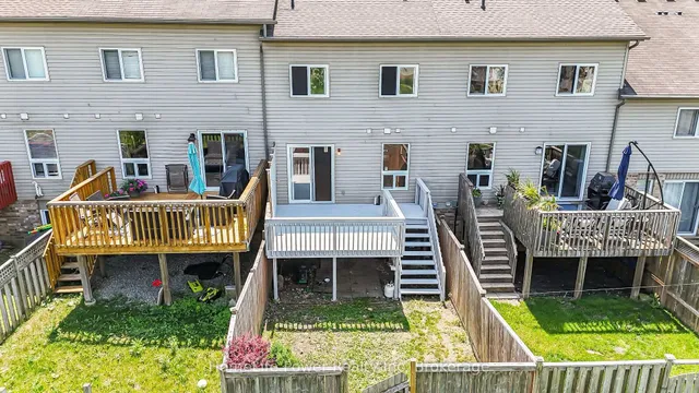 Additional image 32 of 9 Red Clover Cres