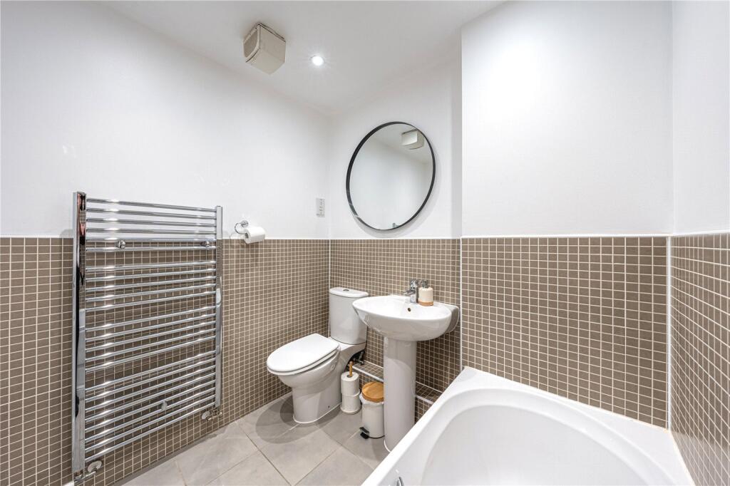 Additional image 17 of Horseshoe Crescent, Birmingham, West Midlands, B43