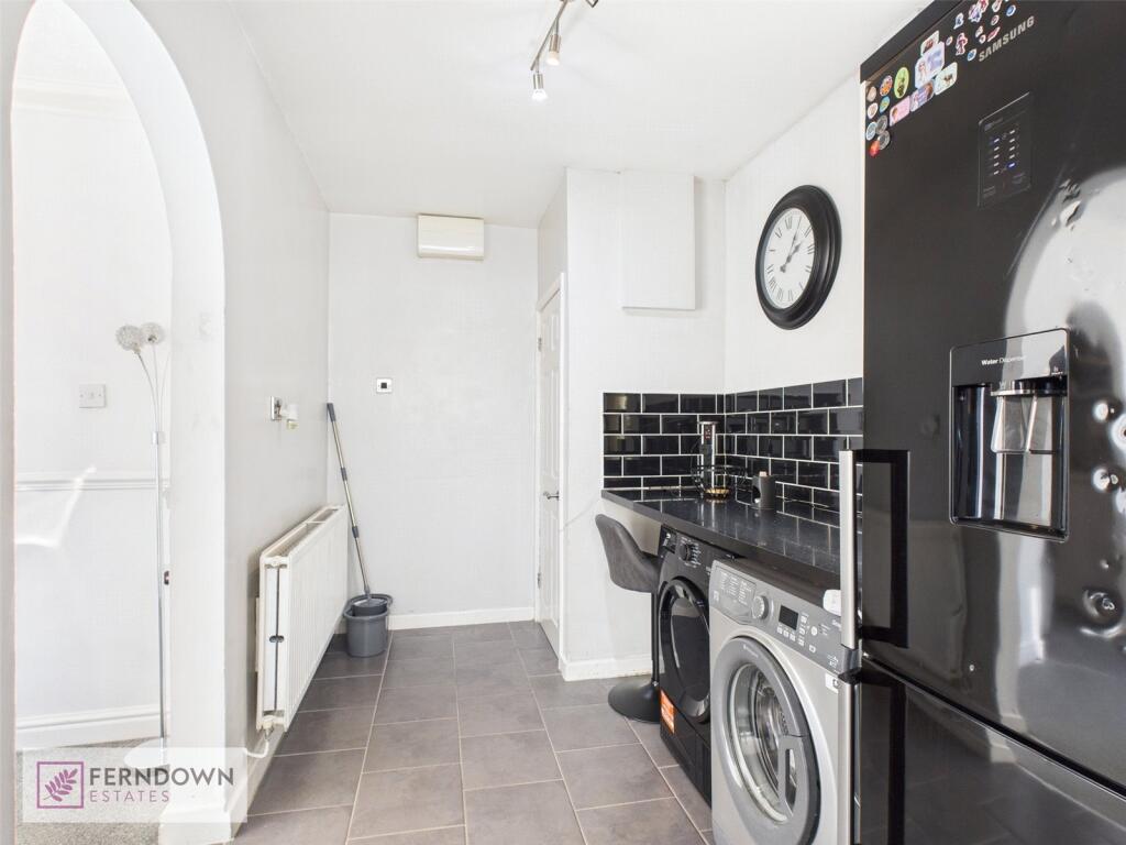 Additional image 3 of Elmstead Avenue, Sheldon, Birmingham, B33