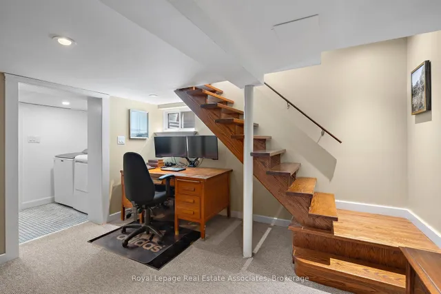 Additional image 32 of 7 Peel Ave