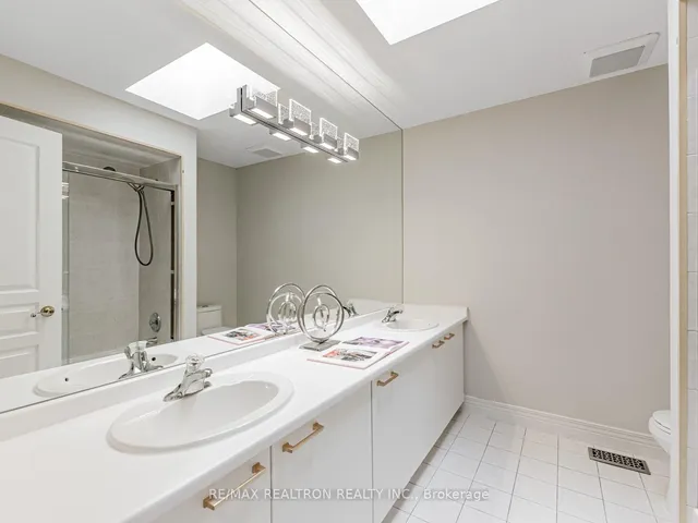 Additional image 20 of 3180 Bayview Ave Unit 3