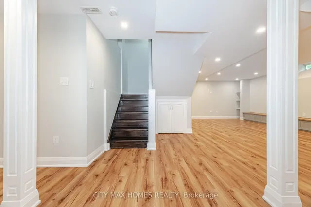 Additional image 39 of 8 Amberglow Crt