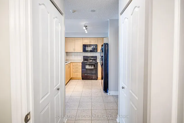 Additional image 16 of 212 Eglinton Ave Unit 402