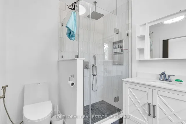 Additional image 26 of 47 Manderley Dr