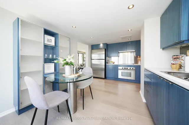 Additional image 2 of 55 Harbour Sq Unit 1917