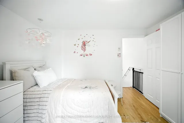 Additional image 19 of 276 Roselawn Ave