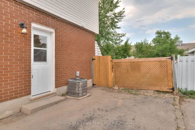 Additional image 26 of 31 Roberts Cres