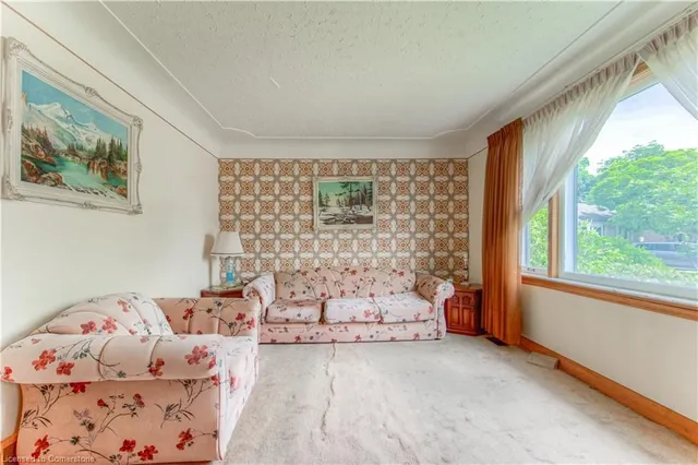 Additional image 5 of 48 Englewood Pl