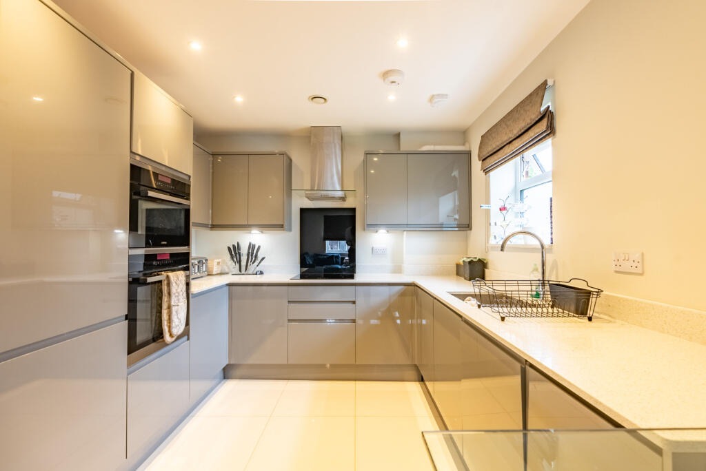 Additional image 8 of Cross Way, Harpenden, Hertfordshire, AL5