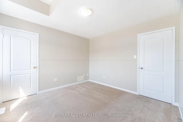 Additional image 34 of 26 Bushmill Circ