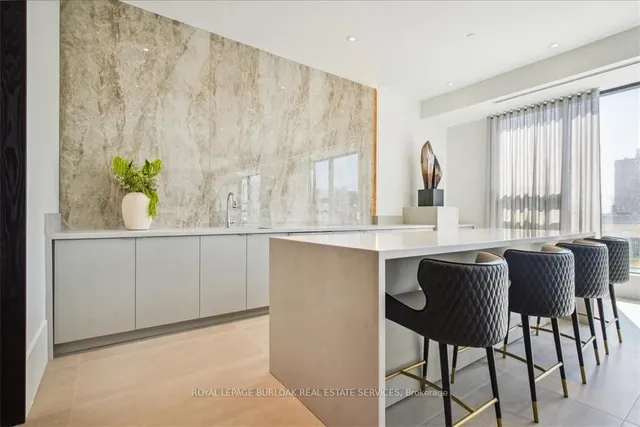 Additional image 31 of 2007 James St Unit 508